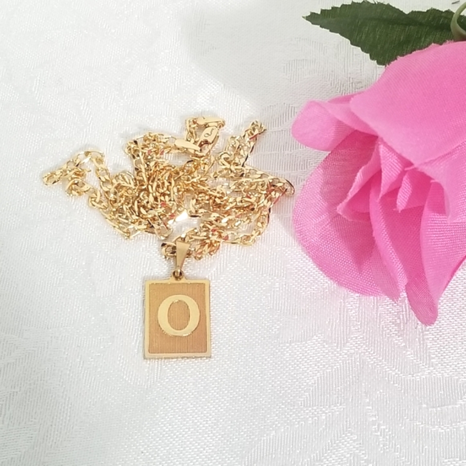 O Name Initial Women's Necklace. 14k Gold Rose Plated. New